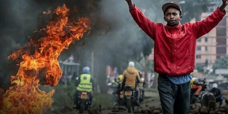 Crise des transports au Kenya : Une grève nationale paralyse le pays suite à la hausse du prix du carburant