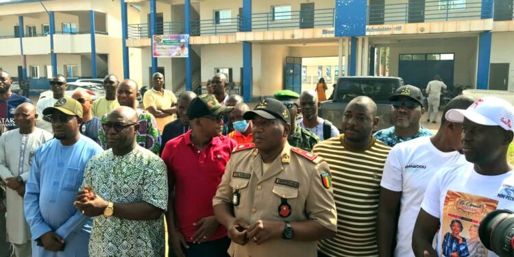 Guinée : le préfet de Kankan, le Col. Mohamed Niang, lance les épreuves du Grand Prix littéraire présidentiel de l’excellence