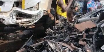 Drame à Mamou : 15 vies fauchées, dont huit mineurs, dans un violent accident de la circulation