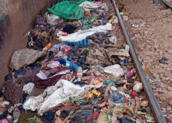 Dixinn / Insalubrité : les citoyens de Kénien secteur 1 somment l’État d’agir face au péril des déchets