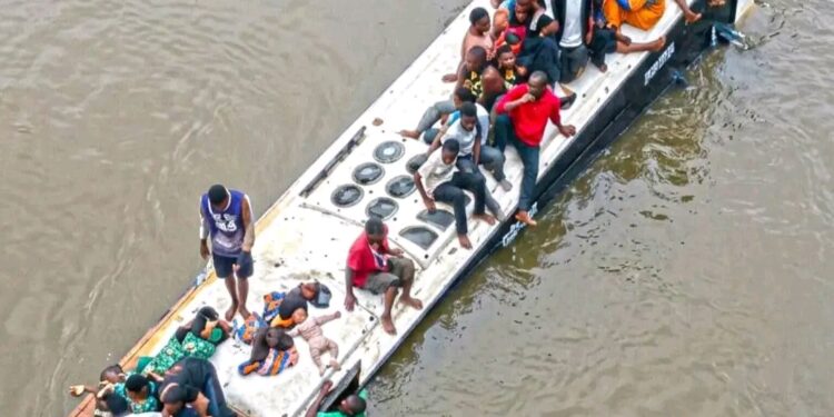 Côte d&rsquo;Ivoire : Tragédie sur l&rsquo;axe Touba–Biankouma, 24 morts dans la chute d&rsquo;un car dans le fleuve Bafing