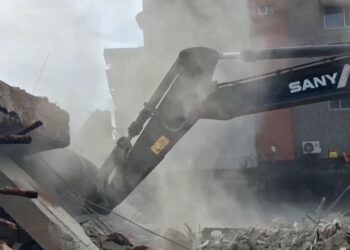 Drame à Demoudoula : Trois vies fauchées par l&rsquo;effondrement d&rsquo;un immeuble