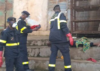 Découverte d&rsquo;un corps sans vie au quartier Sanoyah Rails Dispensaire : chaîne d&rsquo;alerte, constat légal et récurrence des incidents
