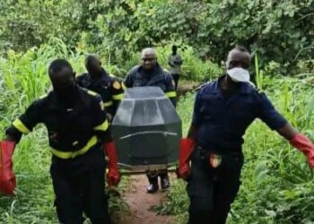 Boké : Un jeune homme retrouvé sans vie à Yomboya, l’émotion et le recueillement dans le quartier