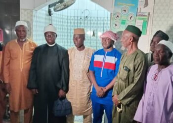 Dixinn : Prières et bénédictions, la mosquée de Landréah Centre salue l’initiative de l’Association Guinée en Action