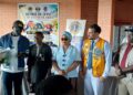 Humanitaire : Moussa M’Baye et le Lions Club Kakilambé offrent des kits scolaires aux enfants vulnérables